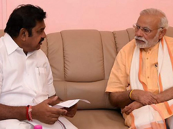 எடப்பாடிக்கு பாராட்டு