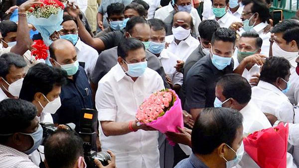 பக்கா பாடல்கள்