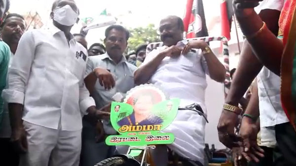 ஏய்.. ஜோர்ரா சொல்லு, அழுத்திச் சொல்லு