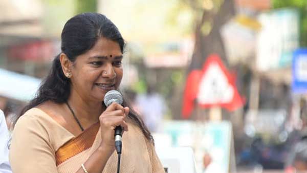 During the campaign DMK MP Kanimozhis the allowed the ambulance to give way During the campaign DMK MP Kanimozhis the allowed the ambulance to give way