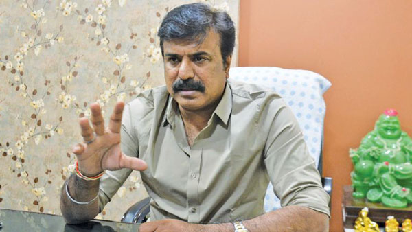 விருப்பமனு தர ஆள் இல்லை
