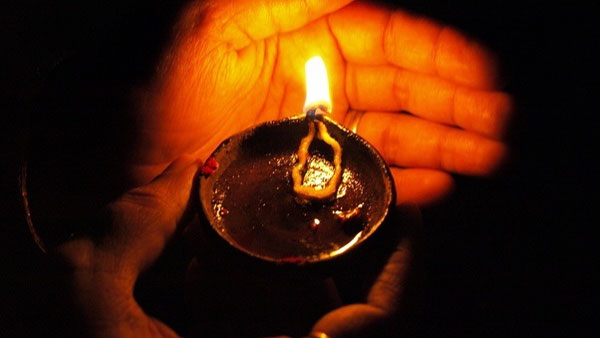 Lighting a deepam increases good vibrations at home Lighting a deepam increases good vibrations at home