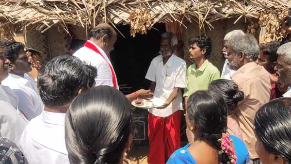 போலீசார் வழக்குப்பதிவு