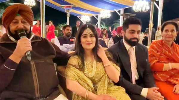 Punjab CM Amarinder Singh sings at his granddaughter’s wedding ceremony Punjab CM Amarinder Singh sings at his granddaughter’s wedding ceremony