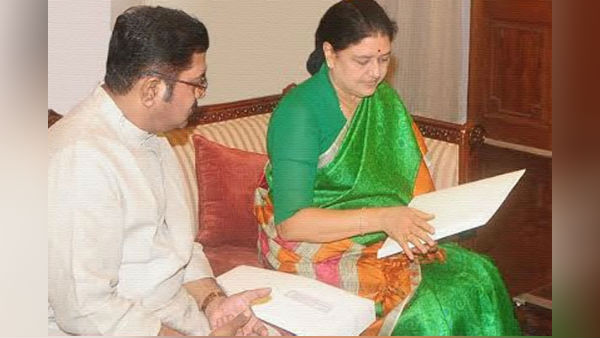 சசிகலாவுடன் ஆலோசனை