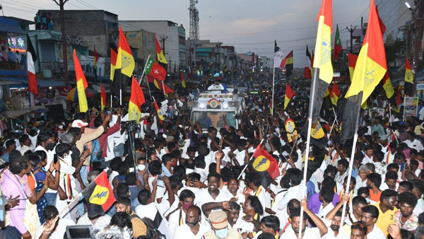 DMDK leader Vijayakanth begins Election Campaign at Gummidipoondi DMDK leader Vijayakanth begins Election Campaign at Gummidipoondi