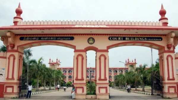 Villupuram courts announce 4-year jail for ADMK Ex Mla Paramasivan in Disproportionate assets case Villupuram courts announce 4-year jail for ADMK Ex Mla Paramasivan in Disproportionate assets case