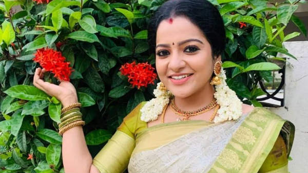 சித்ரா ஆவி