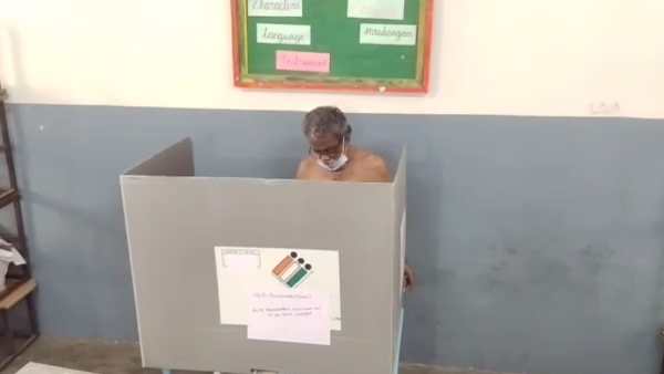 சட்டையை சுழற்றிய அய்யாக்கண்ணு