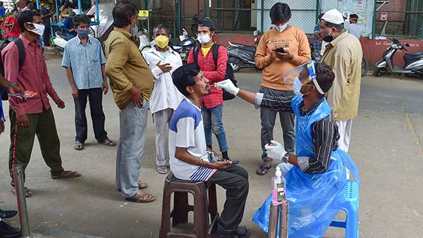 முன்களப் பணியாளர்களுக்கு தடுப்பூசி