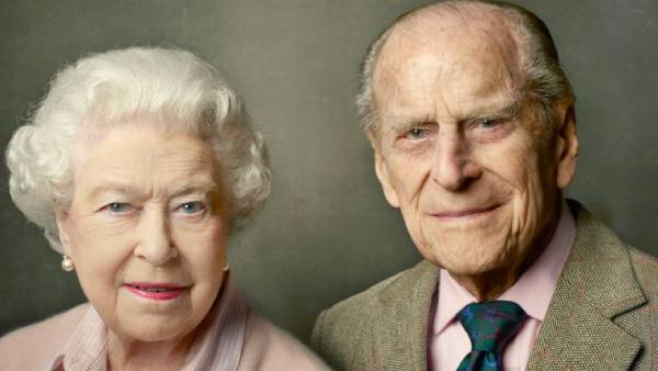 Queen Elizabeth IIs husband Prince Philip dies aged 99 Queen Elizabeth IIs husband Prince Philip dies aged 99