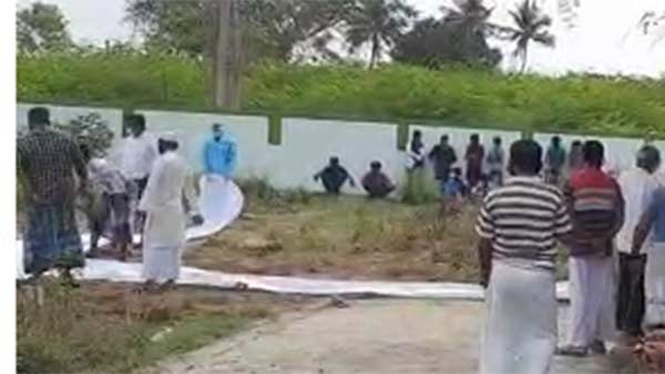அடக்கம் செய்தனர்