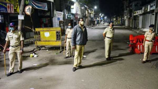 Tamil Nadu extends night curfew and Sunday lockdown until further orders Tamil Nadu extends night curfew and Sunday lockdown until further orders