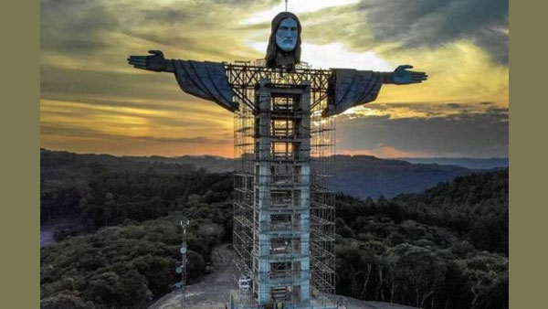 Brazil builds the new 140 feet statue of Jesus taller than the one in Rio Brazil builds the new 140 feet statue of Jesus taller than the one in Rio
