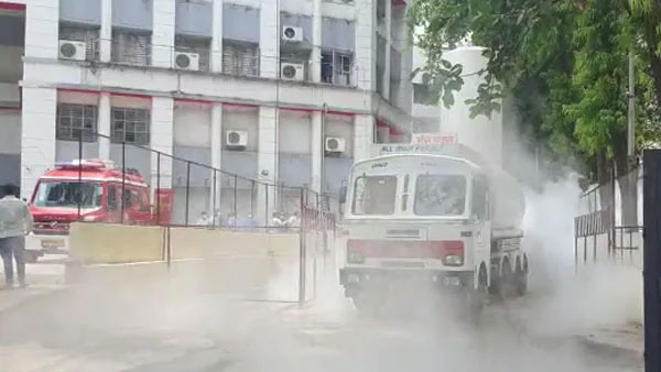 22 Dead in Maharashtras Nashik as Oxygen Tanker Leaks at Hospital, Probe Ordered 22 Dead in Maharashtras Nashik as Oxygen Tanker Leaks at Hospital, Probe Ordered