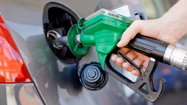 petrol and diesel reduced in Tamilnadu upto 15 paise petrol and diesel reduced in Tamilnadu upto 15 paise