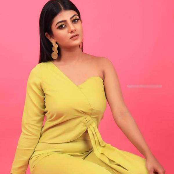 ரசிகர்கள் மனசில் கேபி
