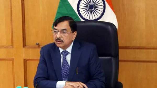 Sushil Chandra assumes charge as Chief Election Commissioner Sushil Chandra assumes charge as Chief Election Commissioner