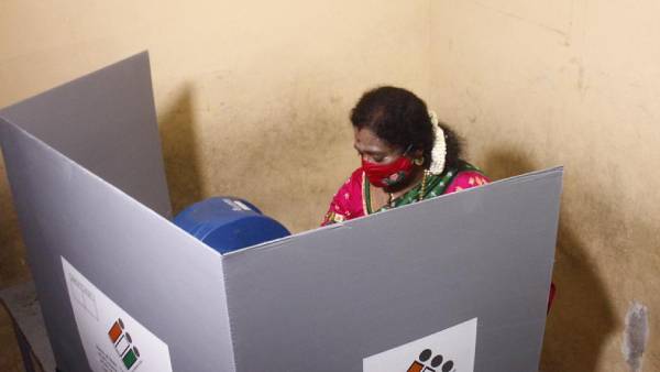 100% mask wearing; Register 100 percent of the votes says Tamilisai Saundarajan 100% mask wearing; Register 100 percent of the votes says Tamilisai Saundarajan