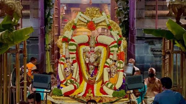 தங்கக் கருட வாகனம்