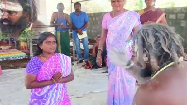 காலால் உதைத்தார்