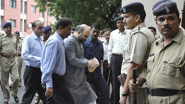 DGP Kandaswamy who arrested Amit Shah is now TN Anti-Corruption Chief DGP Kandaswamy who arrested Amit Shah is now TN Anti-Corruption Chief