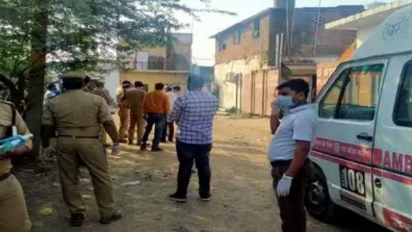 3 killed and many injured as jumbo cylinders burst at oxygen plant in Uttar Pradesh 3 killed and many injured as jumbo cylinders burst at oxygen plant in Uttar Pradesh