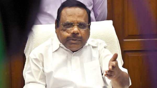 தனபாலை முன்மொழிந்த ஓபிஎஸ்