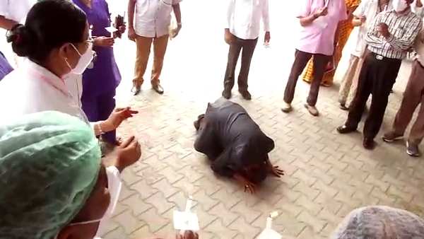 நெகிழ்ச்சி