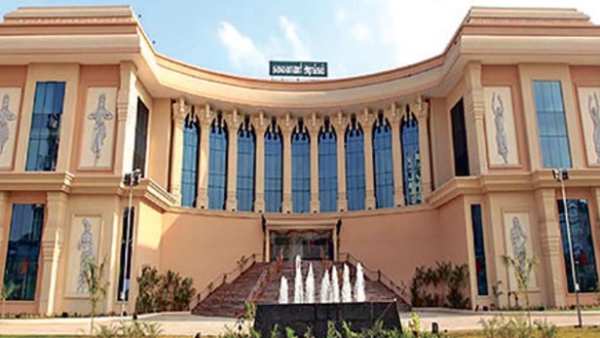 சபாநாயகர் தேர்வு