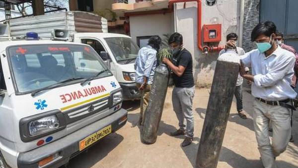 முடிந்ததை செய்கிறோம்