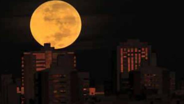 The first lunar eclipse of the year occurred. The blood red moon appeared in many countries, including Australia, New Zealand The first lunar eclipse of the year occurred. The blood red moon appeared in many countries, including Australia, New Zealand