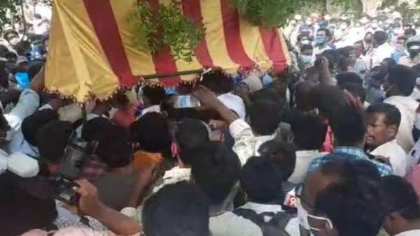 மக்கள் நெரிசல்