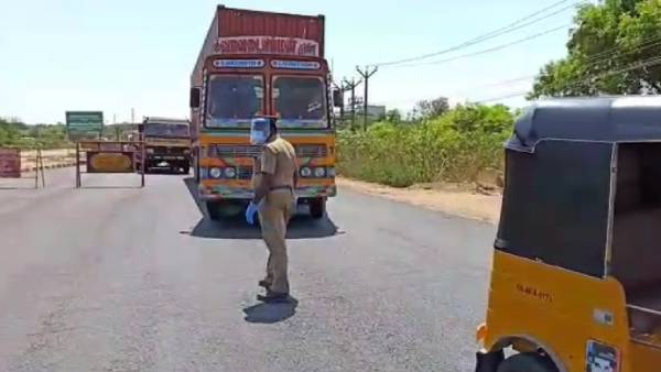 திருப்பி அனுப்பப்படும் வாகனங்கள்