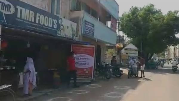 இலவச இட்லி, இடியாப்பம்