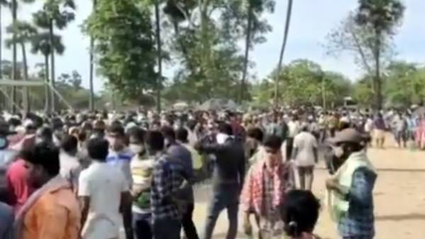 காவலர்கள் குவிப்பு