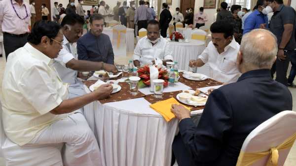 முகத்தை திருப்ப முடியாது
