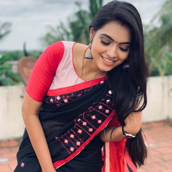 ரோஜாவே