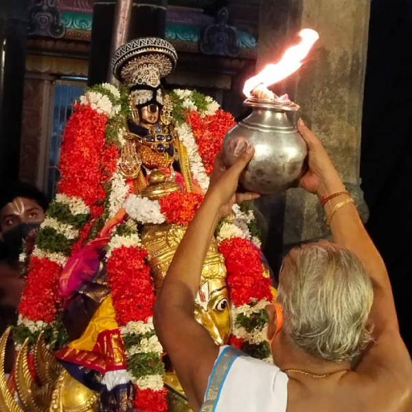 Srirangam Chithirai Festival : 7th day event Nellaru Kandaruliya Namperumal Srirangam Chithirai Festival : 7th day event Nellaru Kandaruliya Namperumal
