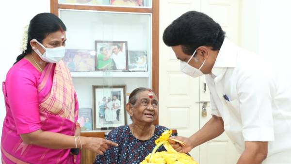 TN Chief Minister MK Stalin wishes For Mothers Day TN Chief Minister MK Stalin wishes For Mothers Day