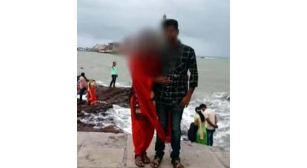 மயங்கும் பெண்கள்