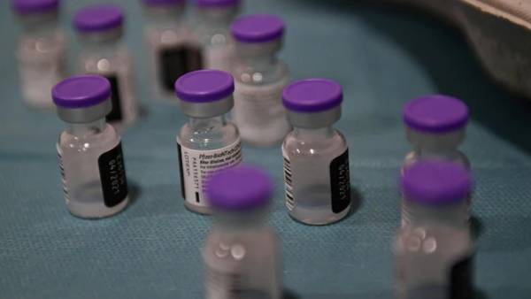 UAE allows Pfizer Covid-19 dose for emergency use in 12-15-year-olds UAE allows Pfizer Covid-19 dose for emergency use in 12-15-year-olds