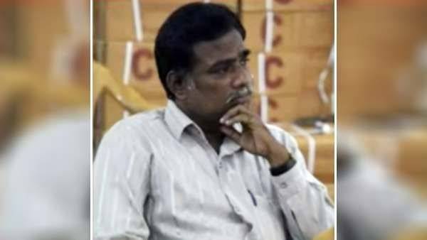 ஆடையை சரி செய்தேன்