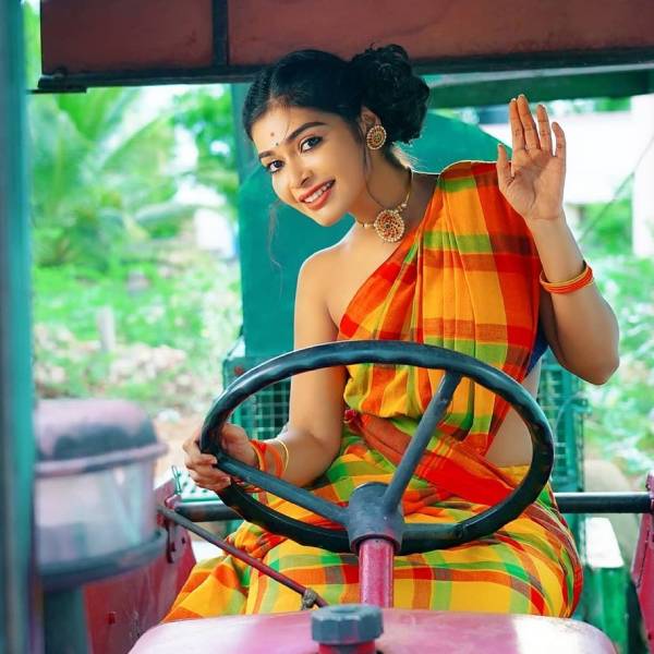 இது யாருக்கு போட்டி