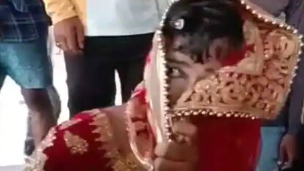 மாட்டிக்கிட்டியே குமாரு..