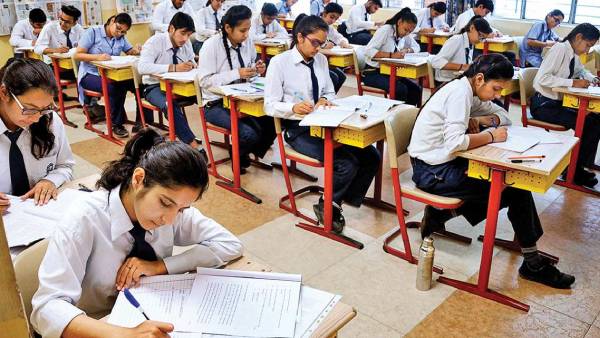 Tamil Nadu School Education Department has ordered private schools not to charge students more than 75% of the fees Tamil Nadu School Education Department has ordered private schools not to charge students more than 75% of the fees