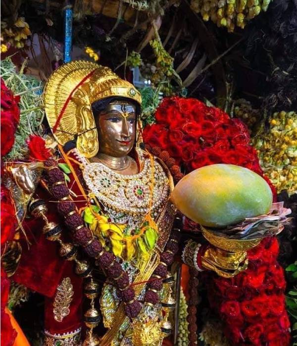 மகிழ்ந்த இறைவன்