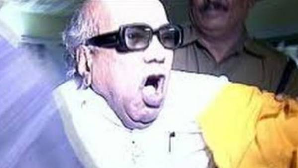 லுங்கியுடன் கைது