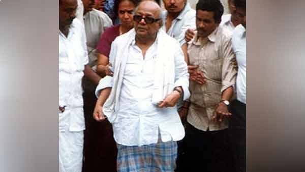 அலைக்கழிக்கப்பட்ட கருணாநிதி