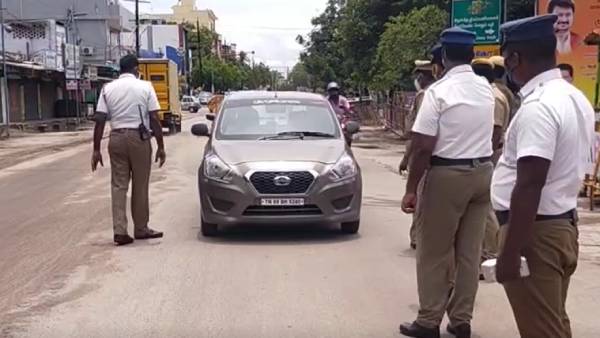 திருச்செந்தூர் போலீசார்